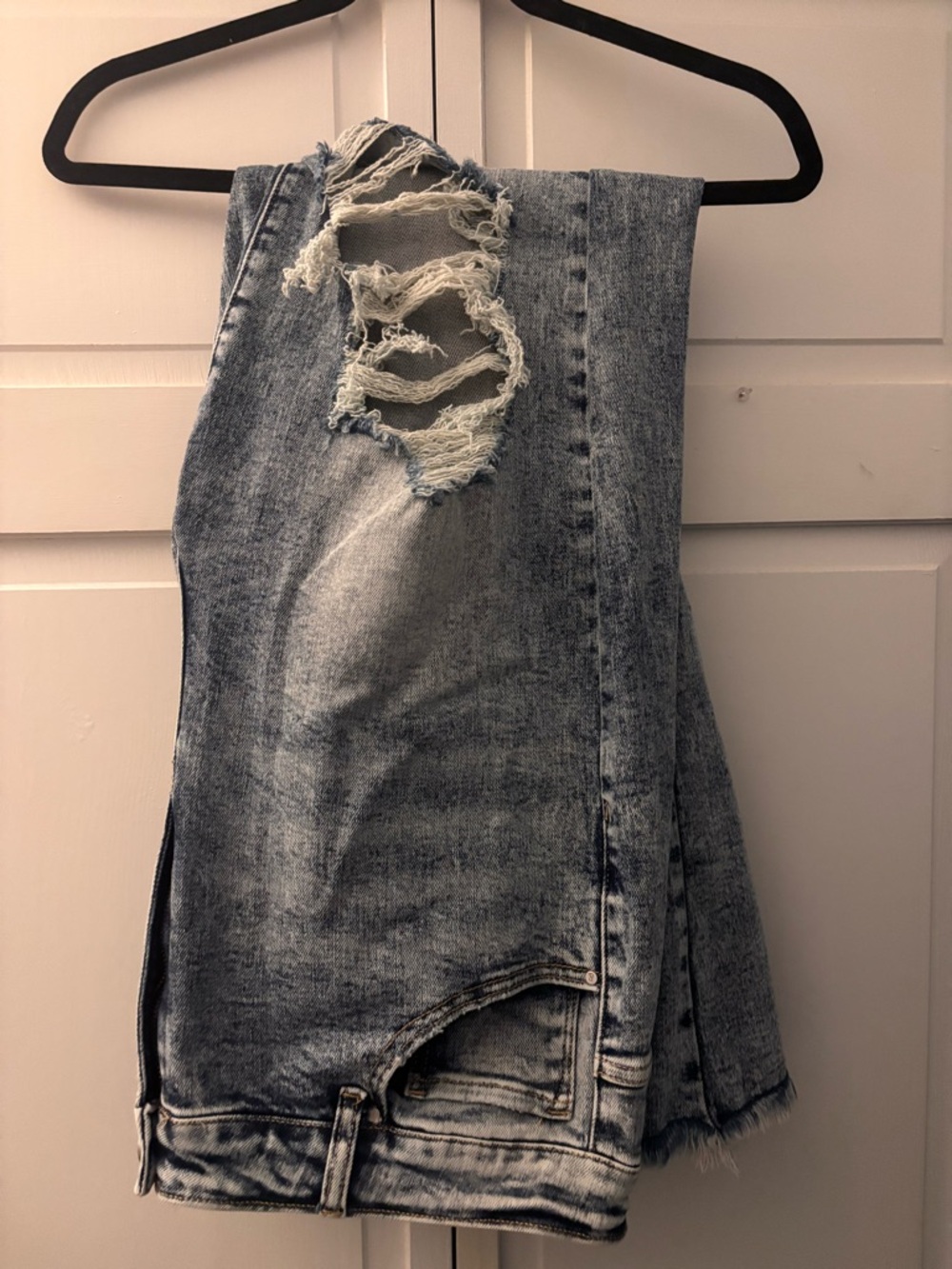 Women's Boyfriend Ripped Light Blue Jeans